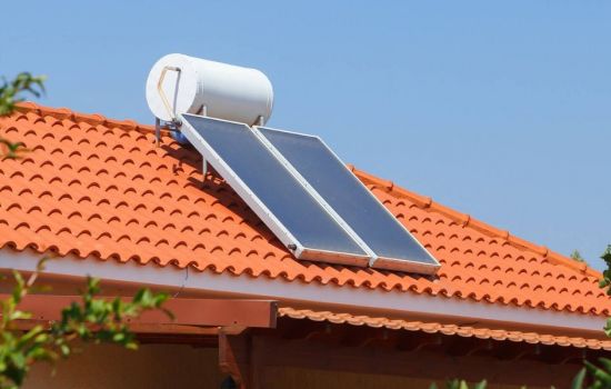 CÓ NÊN MUA MÁY NƯỚC NÓNG CÓ BƠM TRỢ LỰC KHÔNG?