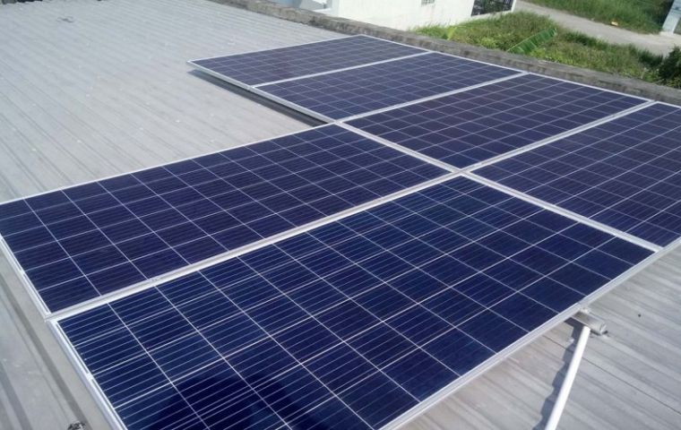 Lắp đặt hệ thống điện năng lượng mặt trời giá rẻ