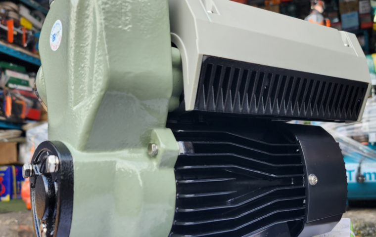 Máy bơm tăng áp biến tần Shirai IW 600AP Chính Hãng
