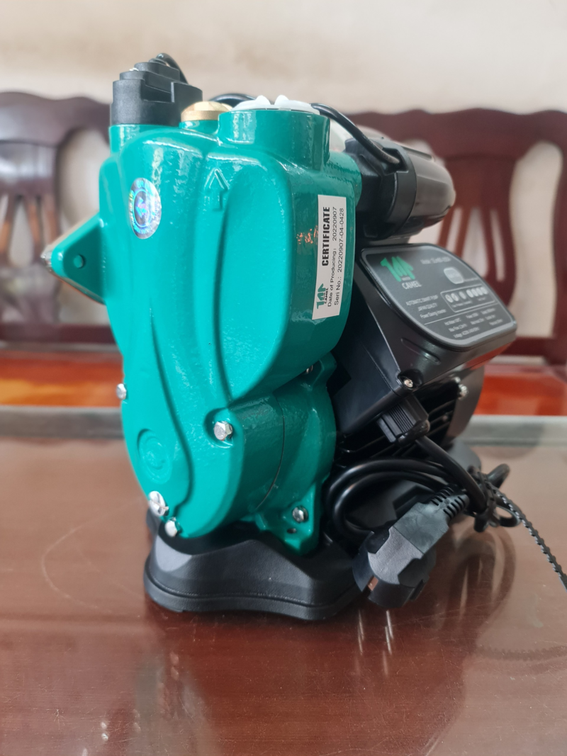 Máy bơm tăng áp biến tần Camel 200w