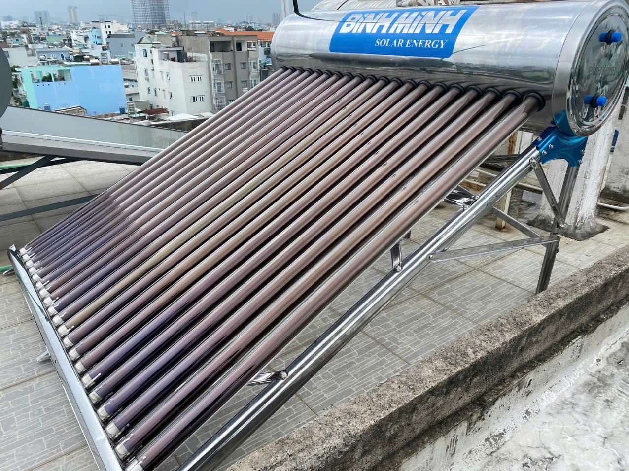 binh-nuoc-nong-binh-minh-160l-ruot-nhua