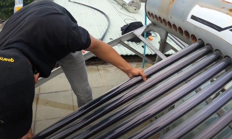 sua-binh-bao-on-nuoc-nong