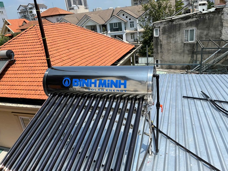 lap-dat-may-nuoc-nong-binh-minh-tai-tphcm